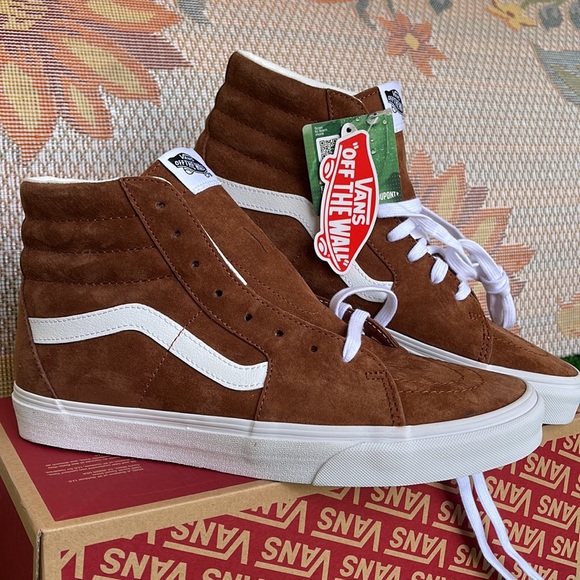 Vans Men’s Sk8-Hi
Pig Suede Tortoise Shell
VN0A7Q5N1RE
Sneakers - Picture 6 of 16